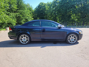 Volvo C70 2.4 D5 132 кВт (7 фото из 7)