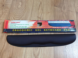 Ergonoomiline. UUS geelpadi klaviatuurile, klaviatuur. (2 foto / 2)