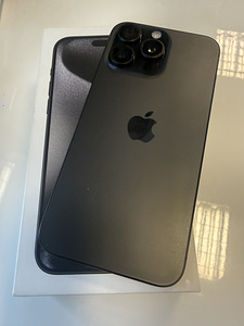 iPhone 15 Pro Max 256GB (1 фото из 4)