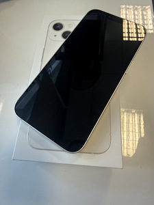 iPhone 13 128 ГБ (2 фото из 4)