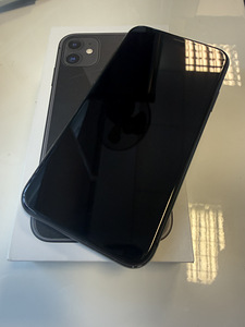 iPhone 11 64GB (2 фото из 4)
