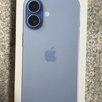 iPhone 17