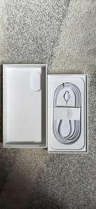 iPhone 17 (2 foto / 3)