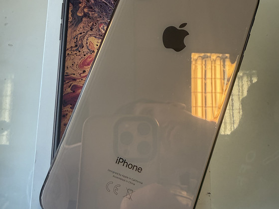 iPhone XS Max 64GB