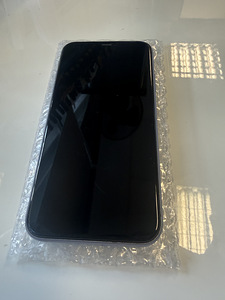 iPhone 11 128GB (2 фото из 4)