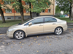 Honda (1 foto / 4)