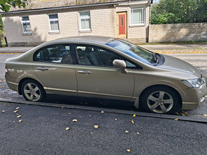 Honda (3 foto / 4)