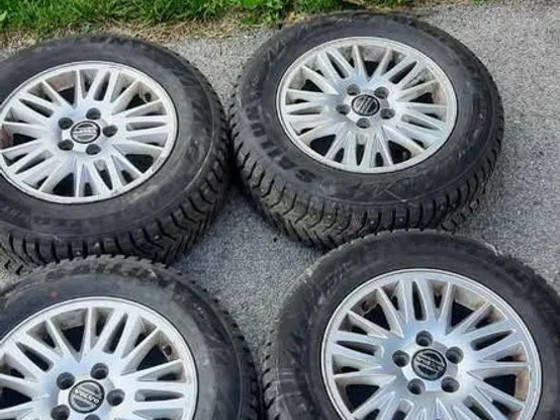 Talverehvid naastudega koos velgedega – 205/65 R15
