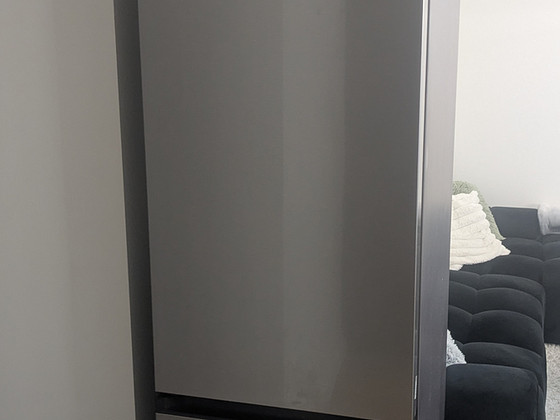 Холодильник Samsung RB38C602DSA/EF