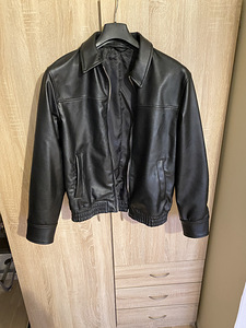 Кожаная куртка Zara (1 фото из 4)