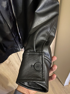Кожаная куртка Zara (4 фото из 4)