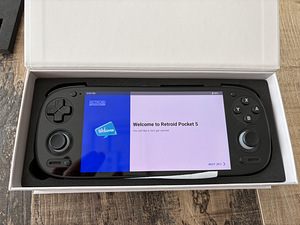 Retroid pocket 5 (1 foto / 2)