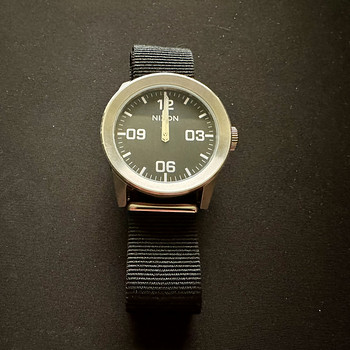 Käekell Nixon Private