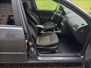 Ford Mondeo Turnier 2.0 TDCi(85kw) 2005 (7 фото из 7)