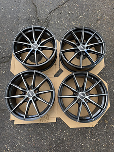 19" ABS veljed 5x112 + andurid (3 foto / 8)