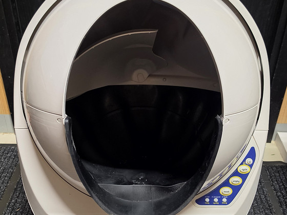 Isepuhastuv kassiliivakast Litter Robot 3