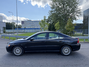Volvo S60 2.4D Facelift Euro 3 (3 foto / 11)