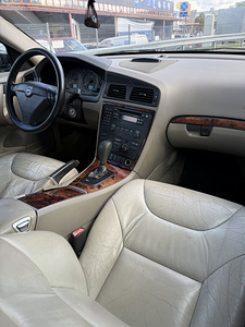 Volvo S60 2.4D Facelift Euro 3 (10 foto / 11)