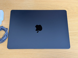 Apple Macbook Air 13 M2 8/256GB Midnight ENG/RUS, aku 100% (1 foto / 7)