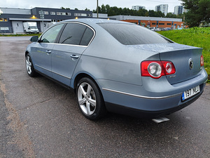 VW Passat, Highline -2.0(147kw)2009. (2 foto / 12)