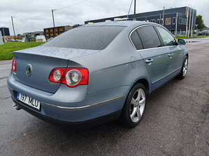 VW Passat, Highline -2.0(147kw)2009. (3 foto / 12)