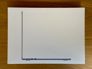 Apple Macbook Air 13 M5 16/512GB Silver/Skyblue uus! (2 foto / 5)