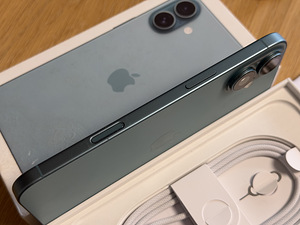 Apple iPhone 16 Plus бирюзовый 128GB, в хорошем состоянии, аккумулятор 98%, гара... (4 фото из 8)