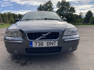 Volvo S60 Summum D5 (5 фото из 15)