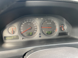 Volvo S60 Summum D5 (9 фото из 15)