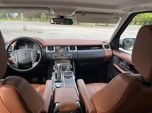 Range Rover Sport 2011 (10 фото из 10)