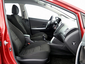 Kia Ceed Comfort 1.6 CRDi 94kW (6 фото из 7)