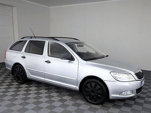 Skoda Octavia Comfortline Facelift 1.2 77kW (1 фото из 7)