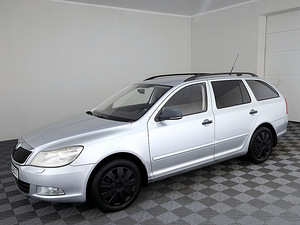 Skoda Octavia Comfortline Facelift 1.2 77kW (2 фото из 7)