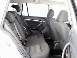 Skoda Octavia Comfortline Facelift 1.2 77kW (7 фото из 7)