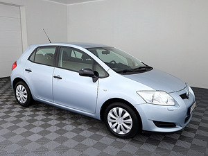 Toyota Auris Linea Sol A-C 1.4 71kW (1 фото из 9)