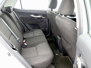 Toyota Auris Linea Sol A-C 1.4 71kW (7 фото из 9)