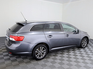 Toyota Avensis Linea Sol Facelift 2.0 D-4D 91kW (3 фото из 8)