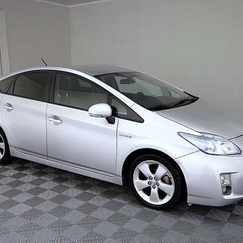 Toyota Prius Linea Sol Facelift 1.8 73kW