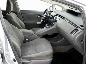 Toyota Prius Linea Sol Facelift 1.8 73kW (6 фото из 8)