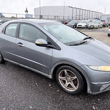 Honda Civic Elegance 1.3 61kW