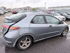 Honda Civic Elegance 1.3 61kW (3 фото из 7)