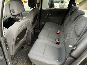 Renault Scenic (3 фото из 8)