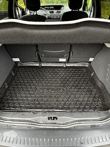 Renault Scenic (5 фото из 8)