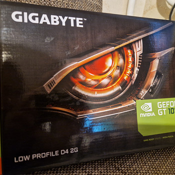 Gigabyte GeForce GT 1030 LP (НОВАЯ, НЕ ИСПОЛЬЗОВАЛАСЬ)