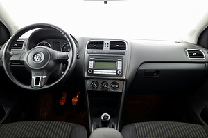 Volkswagen Polo Comfortline 1.6 TDI 66kW (5 фото из 7)