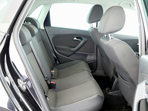 Volkswagen Polo Comfortline 1.6 TDI 66kW (7 фото из 7)