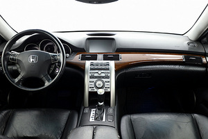 Honda Legend Luxury 4x4 ATM 3.5 217kW (5 foto / 8)