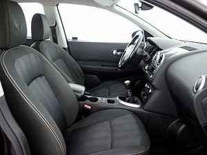 Nissan Qashqai Comfort Facelift 1.5 dCi 81kW (6 foto / 7)