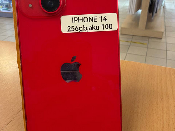 Apple iPhone 14 256Gb Red в хорошем состоянии