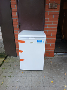 Холодильник (2 фото из 2)